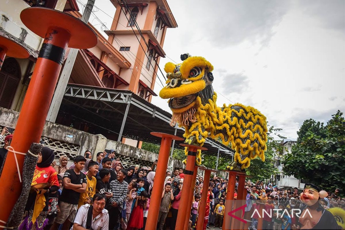 Jelang Pemilu, Imlek di Aceh tanpa barongsai