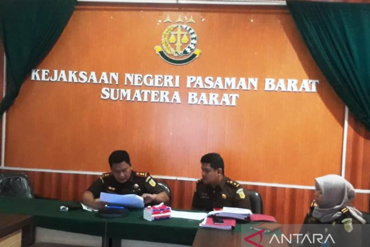 Kejari Pasaman Barat usulkan penyelesaian dua perkara melalui restorative justice