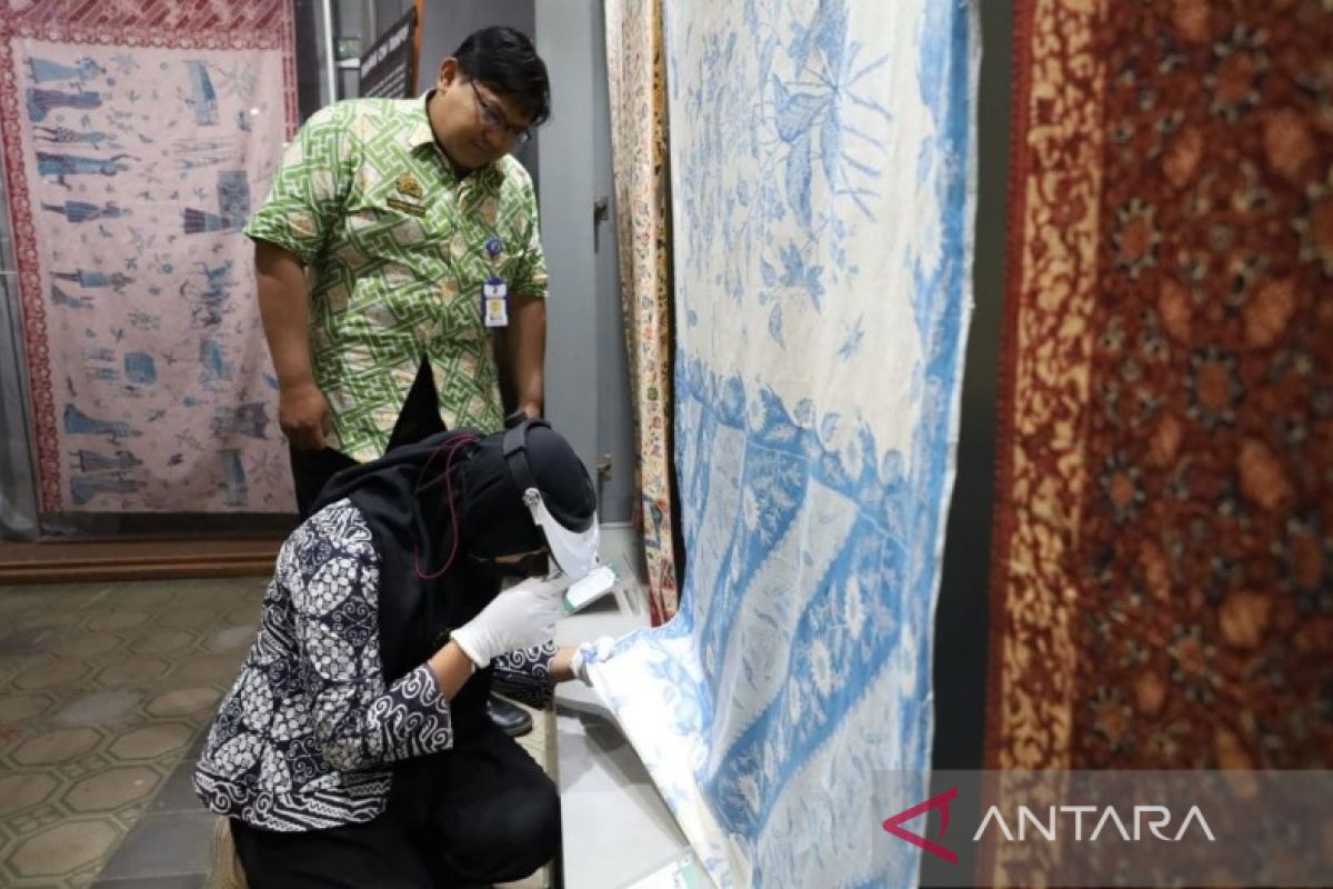 Pemkot Pekalongan pamerkan motif batik khas peranakan  Tionghoa