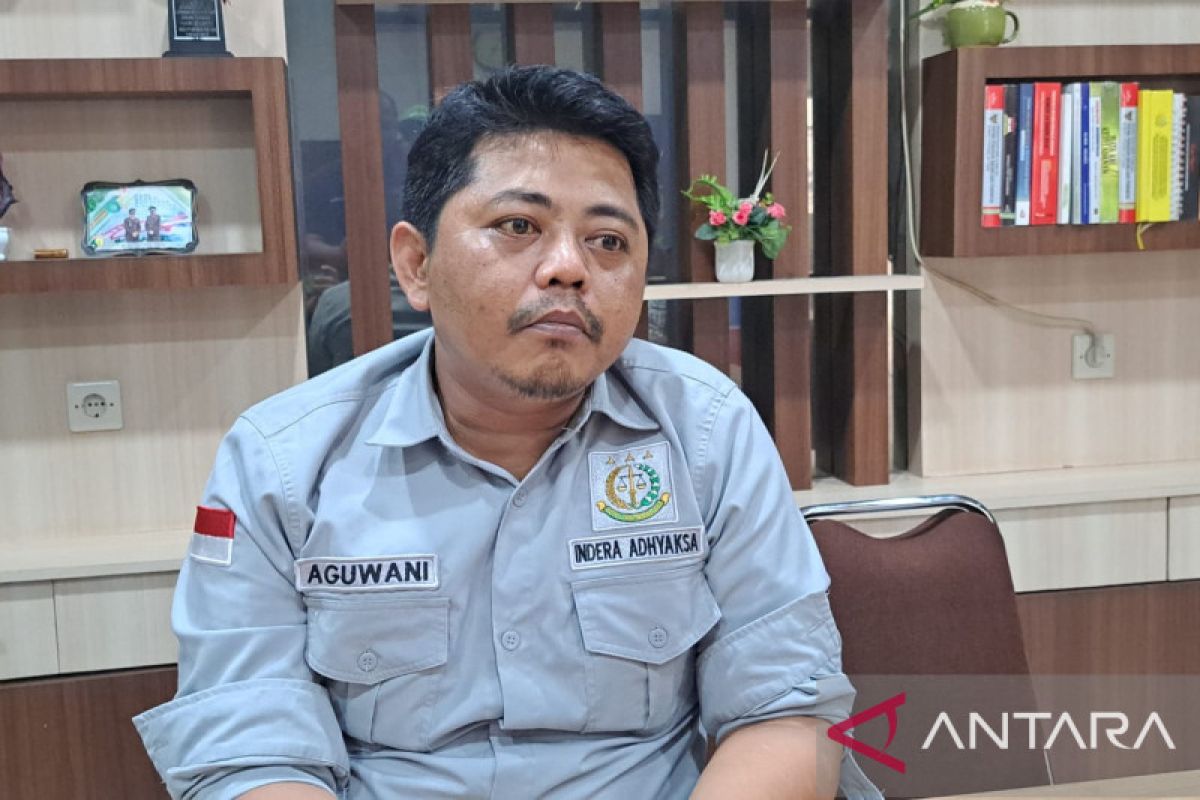 Kejati Papua tidak menahan tersangka Plt Bupati Mimika dan Direktur One Air