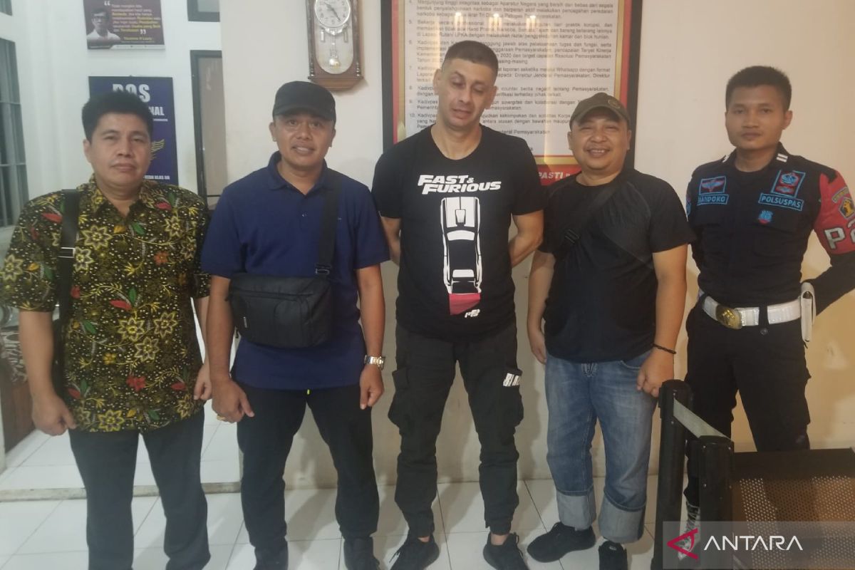 Jaksa eksekusi penahanan seorang warga Bulgaria Lapas Mataram