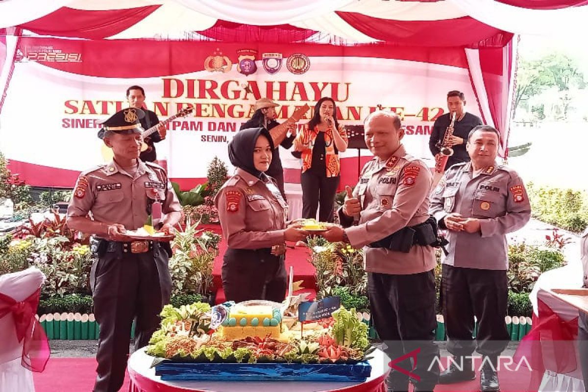 Kapolda minta Satpam di Kalteng semakin profesional dalam menjalankan tugas