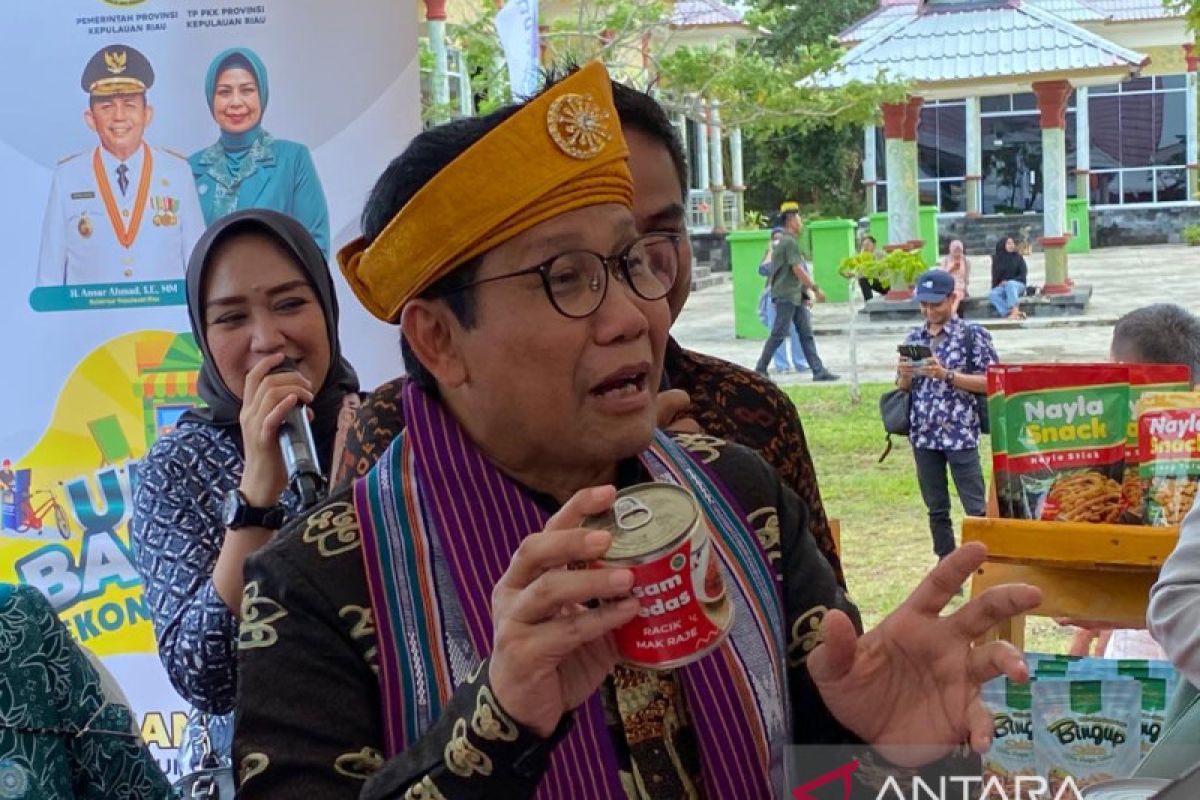 Mendes PDTT puji produk UMKM Kepri yang makin beragam