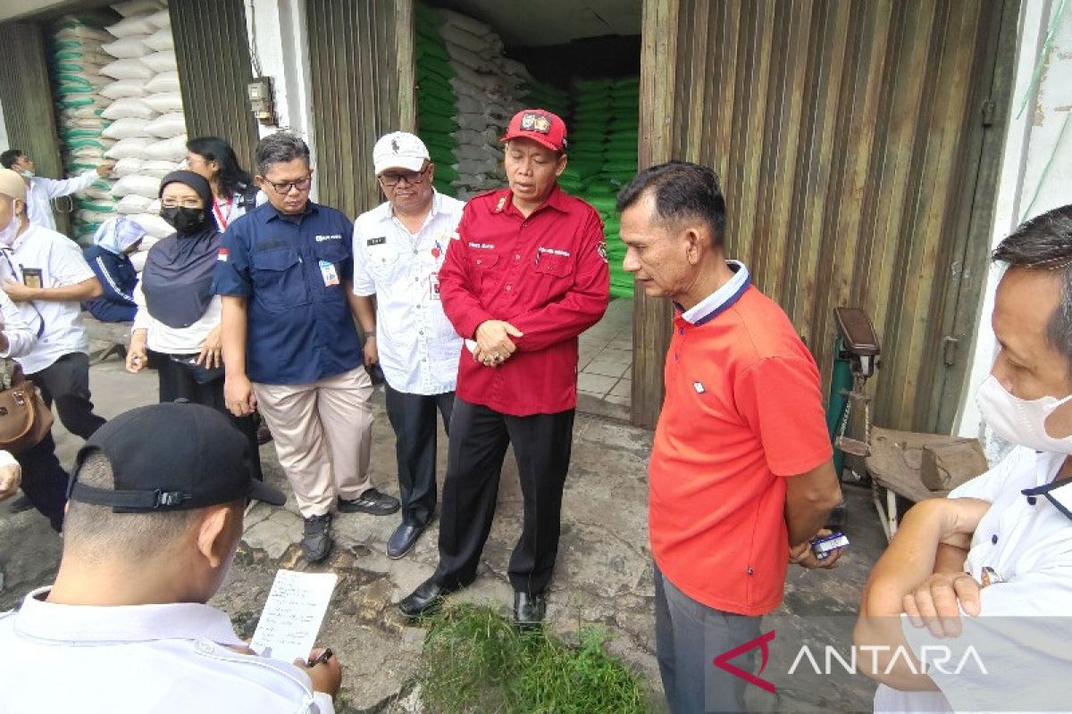 Pemprov Kalteng tinjau pasar pastikan ketersediaan bapok mencukupi