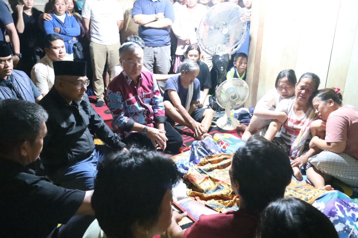 Wakapolda Kaltara mendatangi rumah korban penembakan oknum Brimob