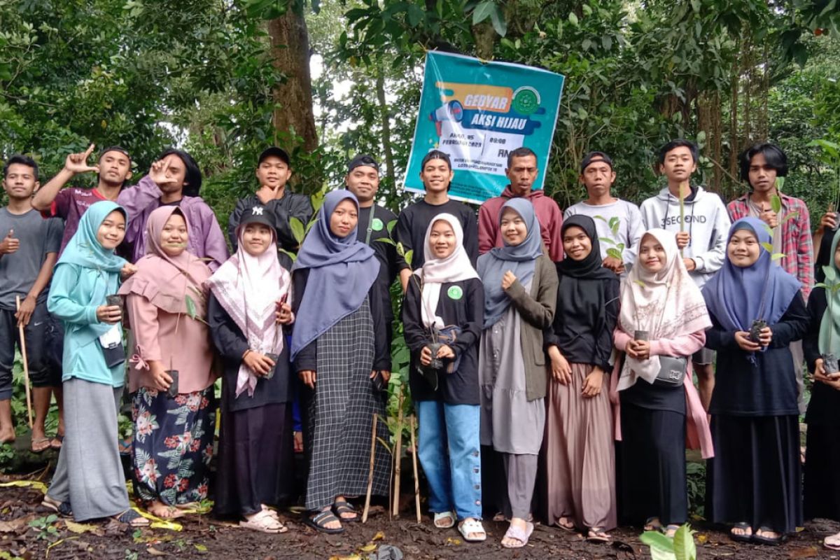 Mahasiswa IAIH NW Lombok Timur menggelar penghijauan