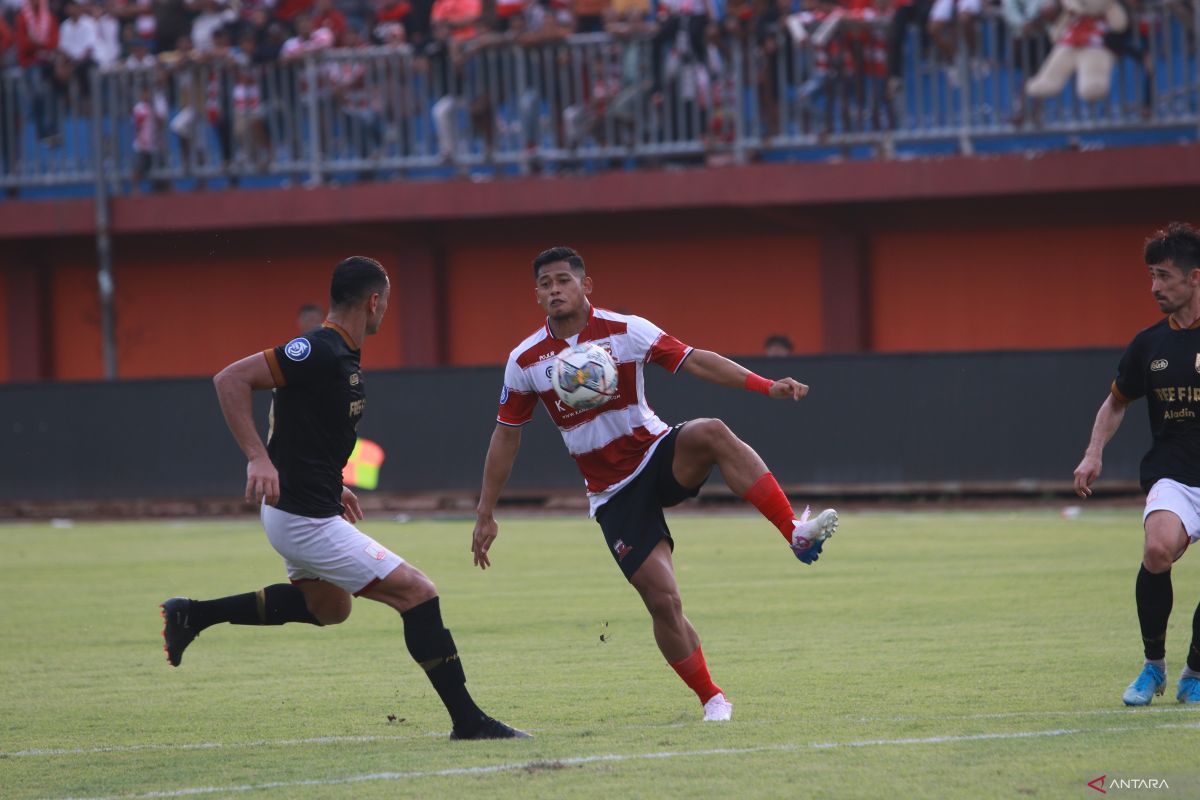 Kejutan di Liga 1 Indonesia: Tuan rumah Madura United kalah dari Persis 0-2