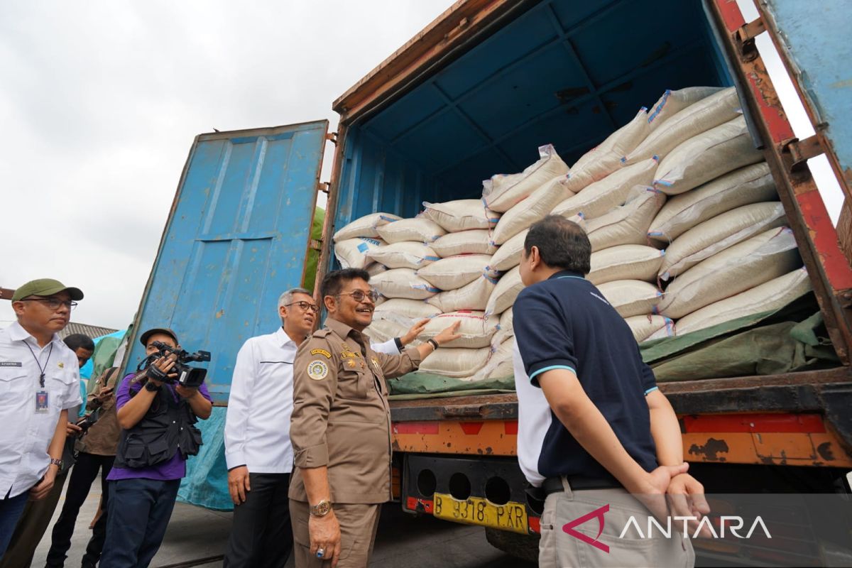 Stok beras aman hingga Lebaran