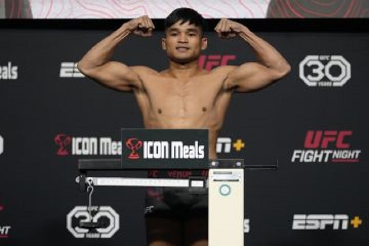 Jeka Saragih toreh sejarah dengan kemenangan pada debutnya di UFC