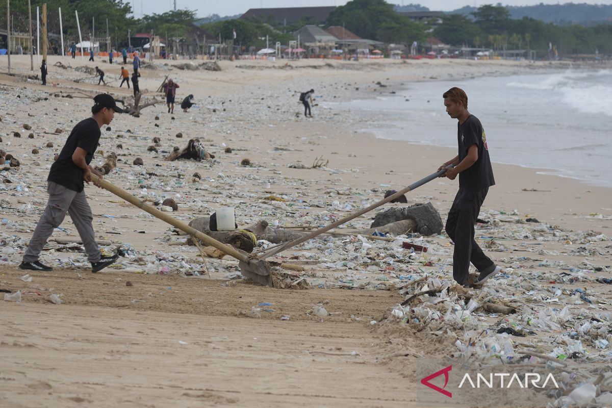 Info BMKG: Waspada potensi gelombang laut tinggi di Bali hingga 21 Februari