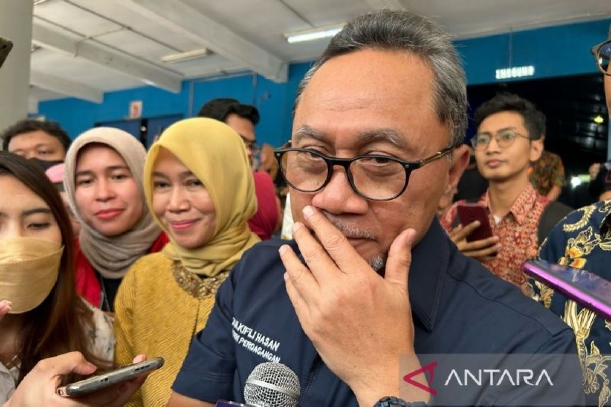 Mendag Zulkifli Hasan sebut beli MinyaKita tak perlu KTP