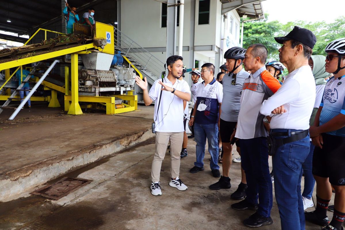 Bupati Kudus ajak warga pilah sampah rumah tangga