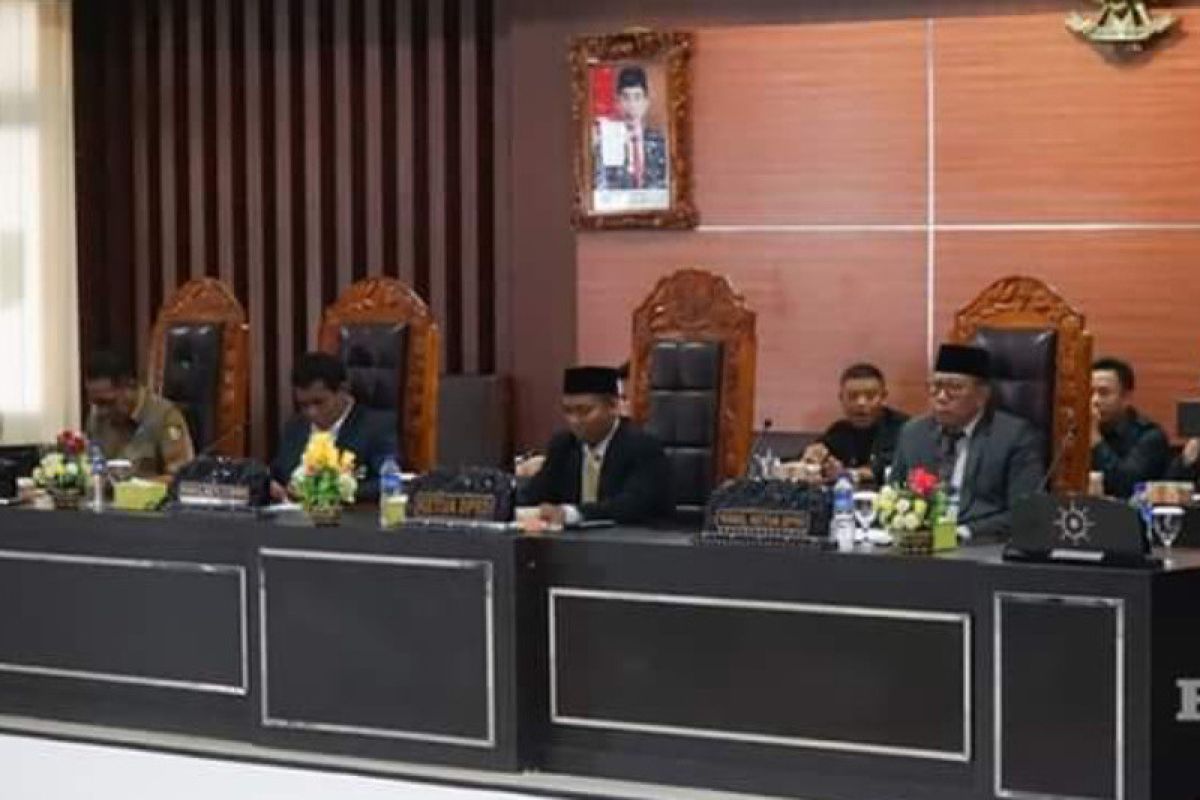 DPRD dan Pemkab Lombok Timur membahas 17 Ranperda di 2023