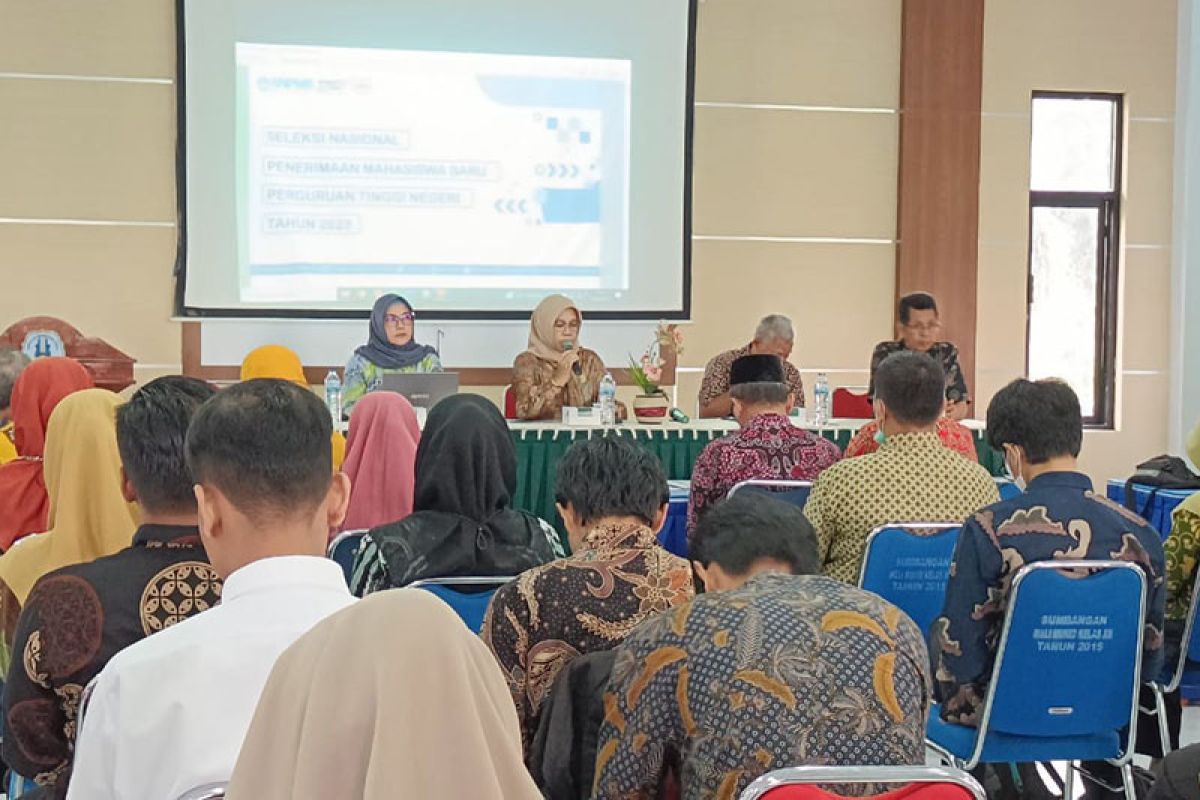 Unsoed sosialisasi SNPMB 2023-2024 di wilayah Banyumas Raya