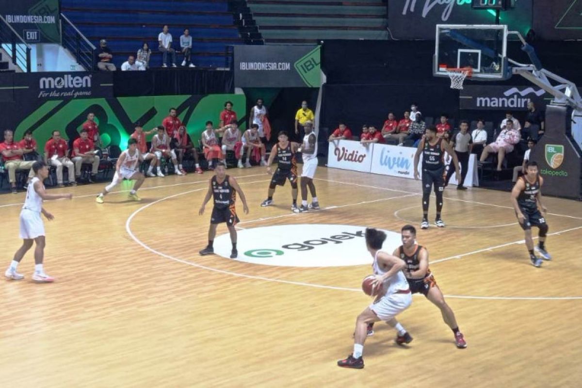 Bumi Borneo menang laga ketat lawan Indonesia Patriots skor 68-60