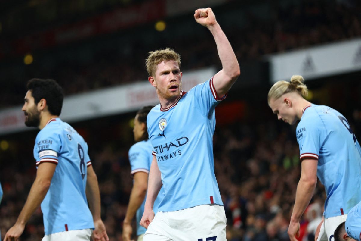 Manchester City puncaki klasemen salip Arsenal