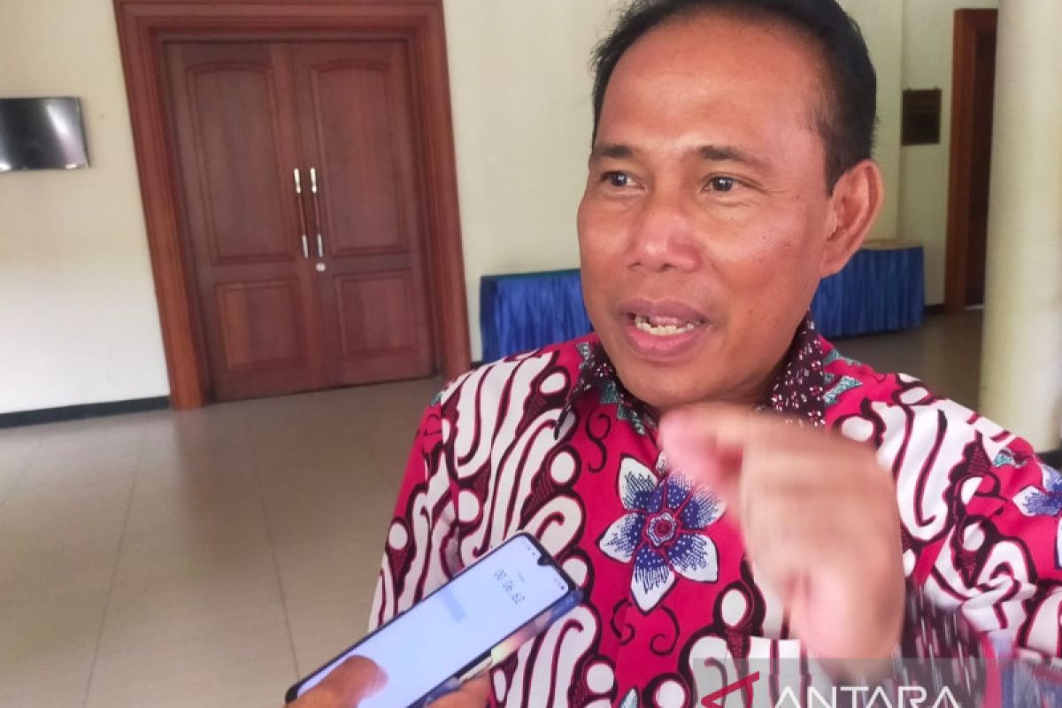 Sumbawa Barat fokuskan distribusi bantuan dan pembersihan material banjir