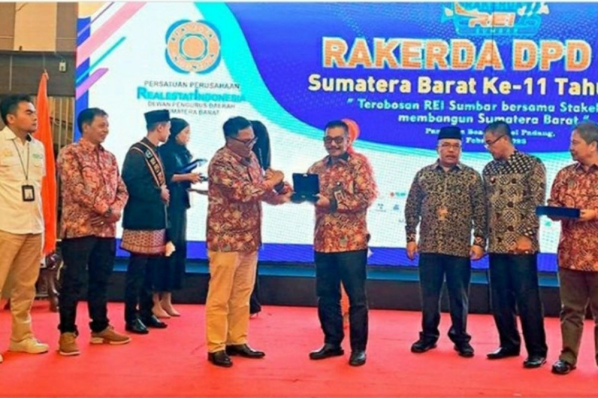 Bank Nagari - DPD REI Sumbar komitmen sukseskan program perumahan tahun 2023