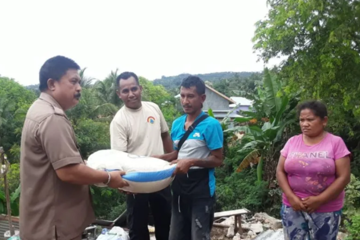 BPBD NTT salurkan 1,4 ton beras untuk korban bencana hidrometeorologi