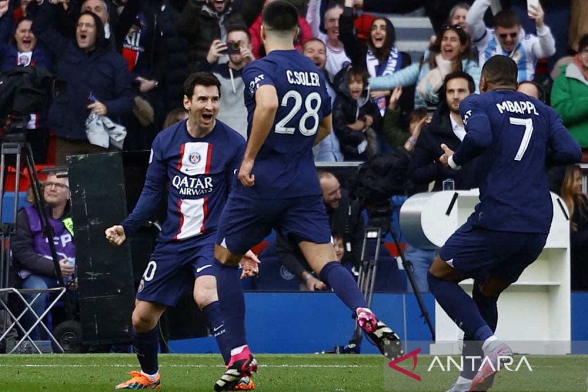 Tendangan bebas Lionel Messi menangkan PSG atas Lille