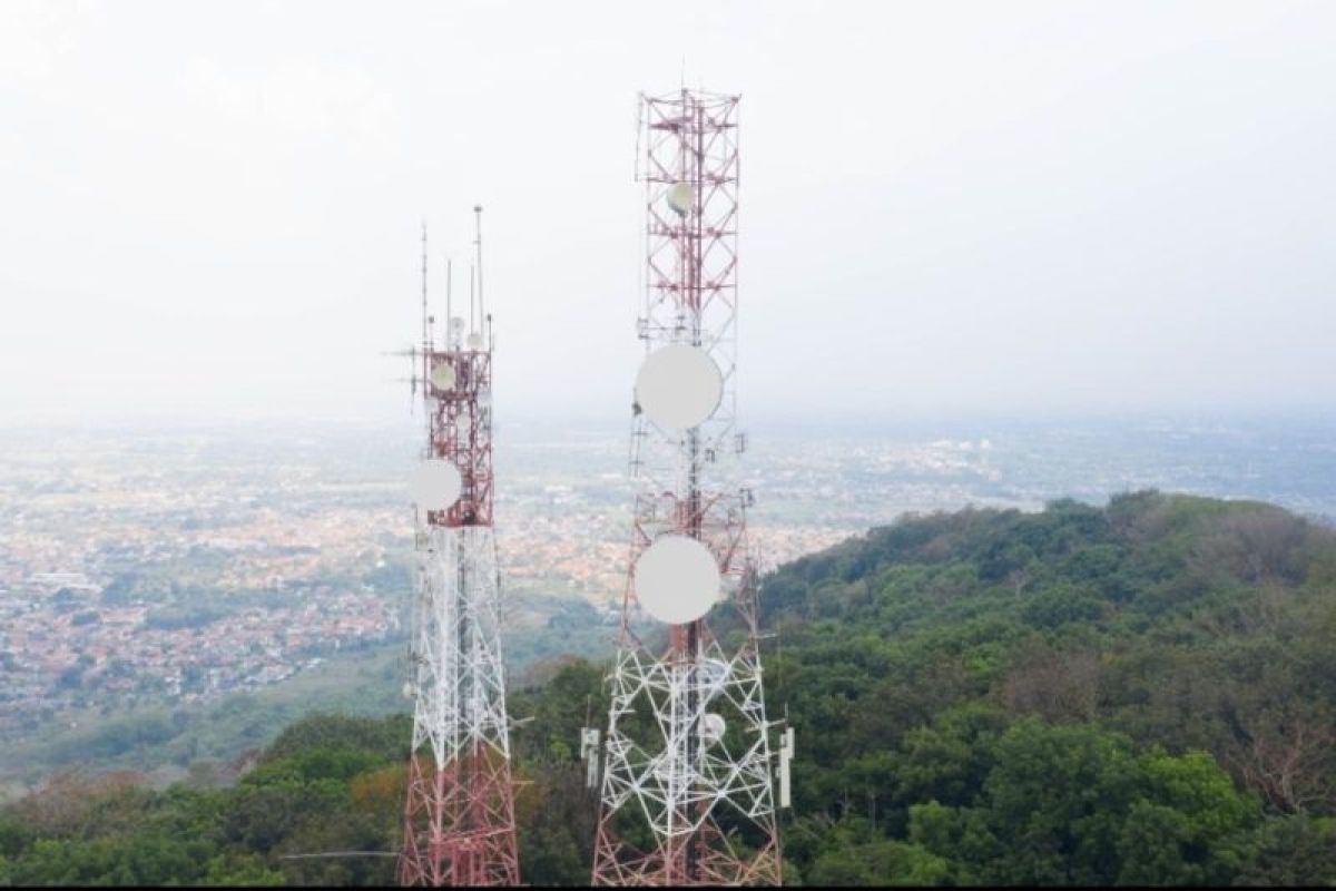 Mitratel mengakuisisi menara telekomunikasi Indosat