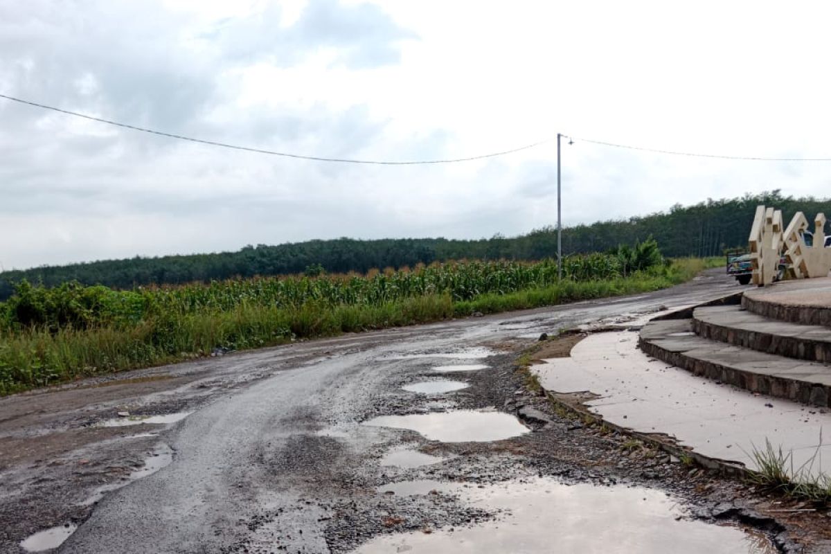 BPJN Lampung fokus tutup jalan berlubang untuk kelancaran arus mudik