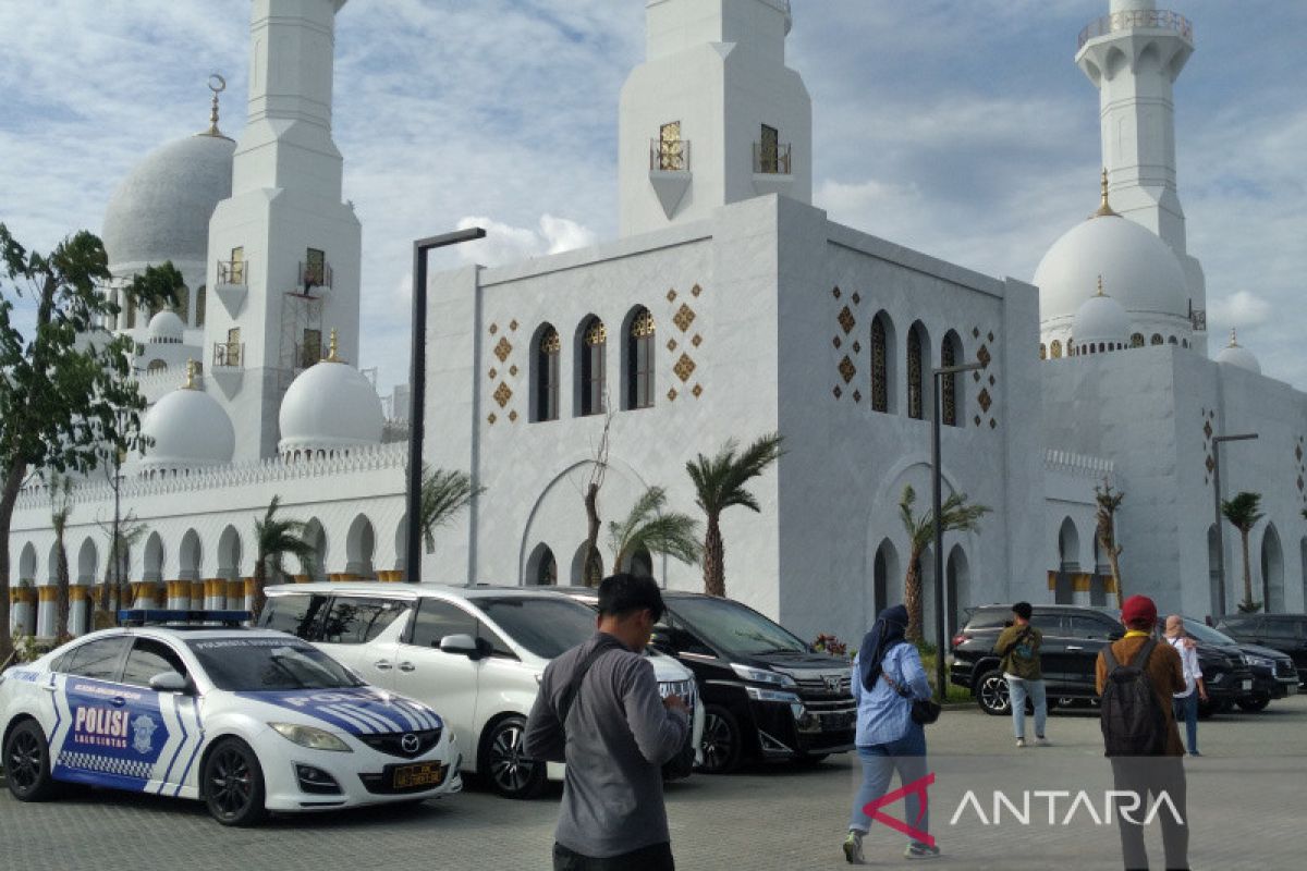 Masjid Raya Sheikh Zayed mulai lakukan simulasi jelang  pembukaan