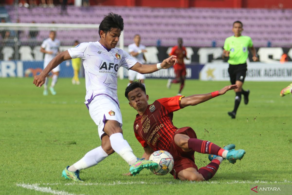 Pemain Riyatno Abiyoso berambisi beri kontribusi positif untuk Persik