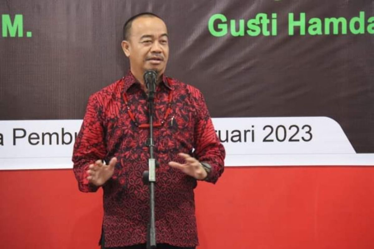 Bupati Seruyan harapkan masyarakat manfaatkan program beasiswa