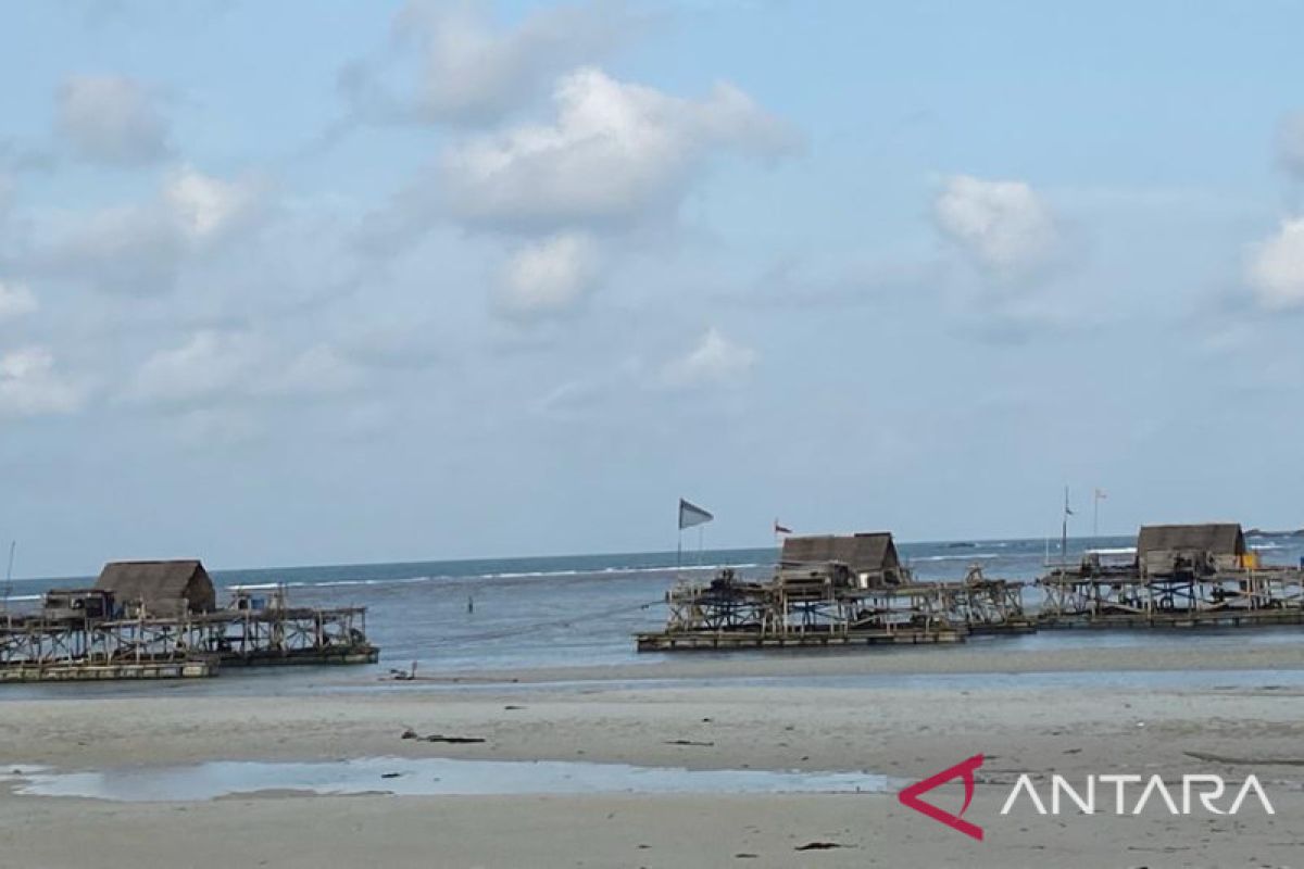 Nelayan di Bintan manfaatkan kelong apung sebagai destinasi wisata