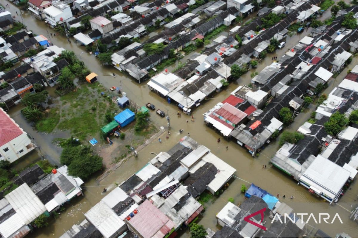 Bekasi tetapkan status tanggap darurat bencana hidrometeorologi