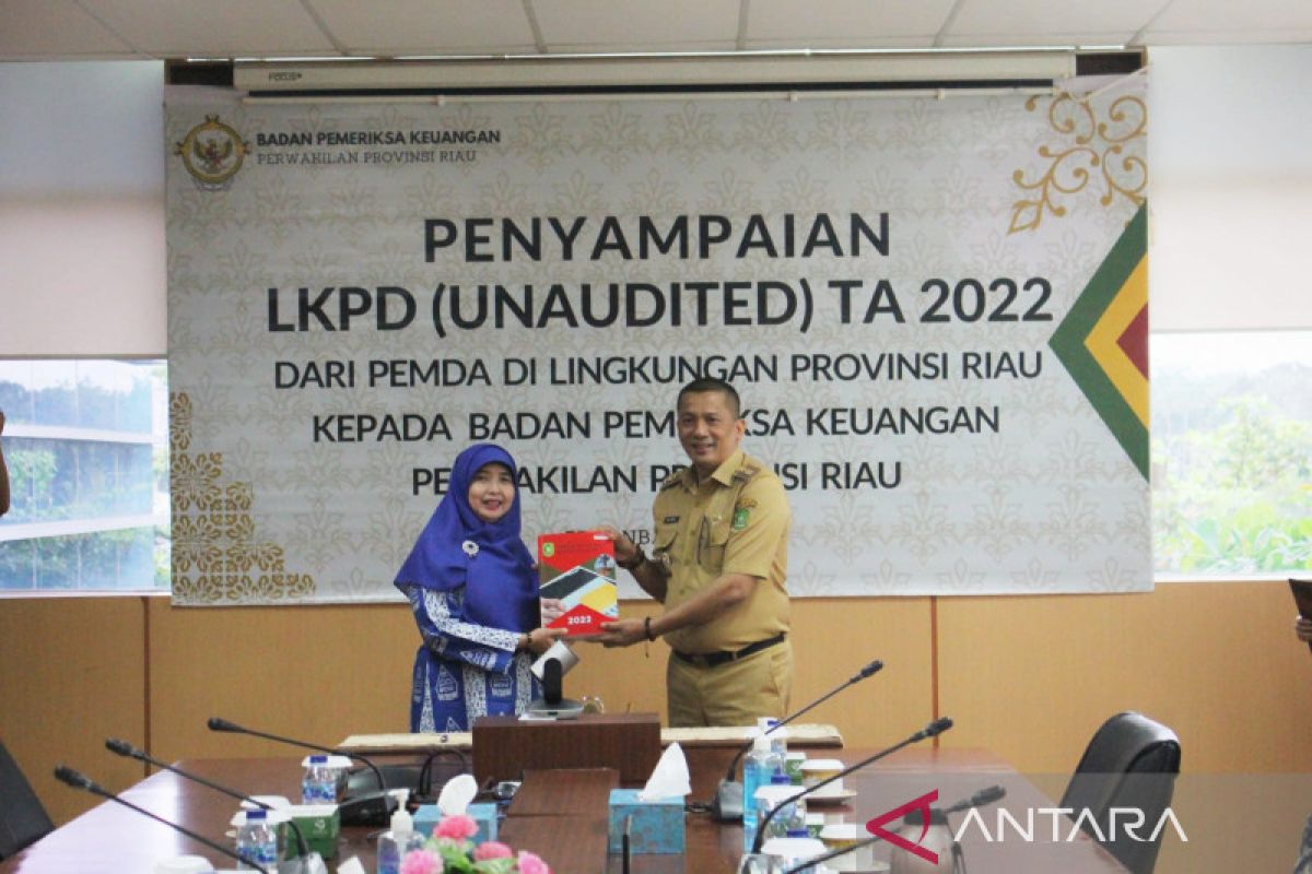 Meranti kembali jadi yang pertama serahkan LKPD ke BPK