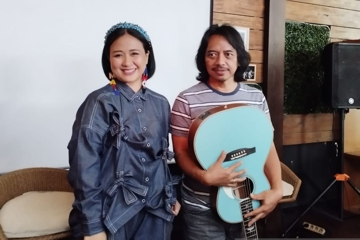 Dewa Budjana dan Astrid kolaborasi pada lagu religi "Lillahi Ta'ala"