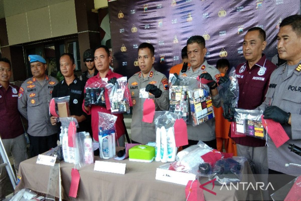 Tiga toko modern dibobol maling, Polres Batang tangkap pelaku