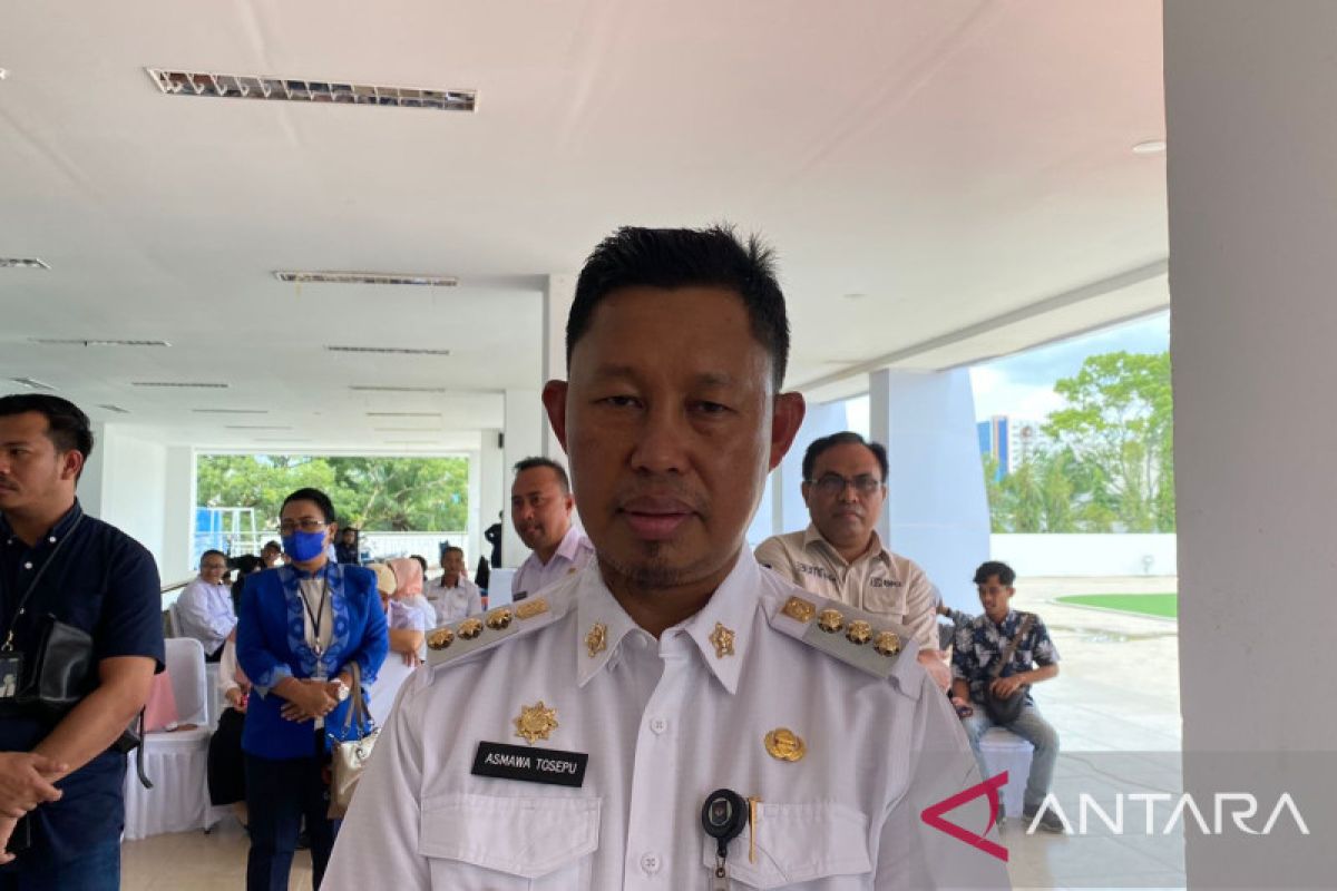 Pemkot berikan bonus petugas kebersihan Kendari usai raih Piala Adipura