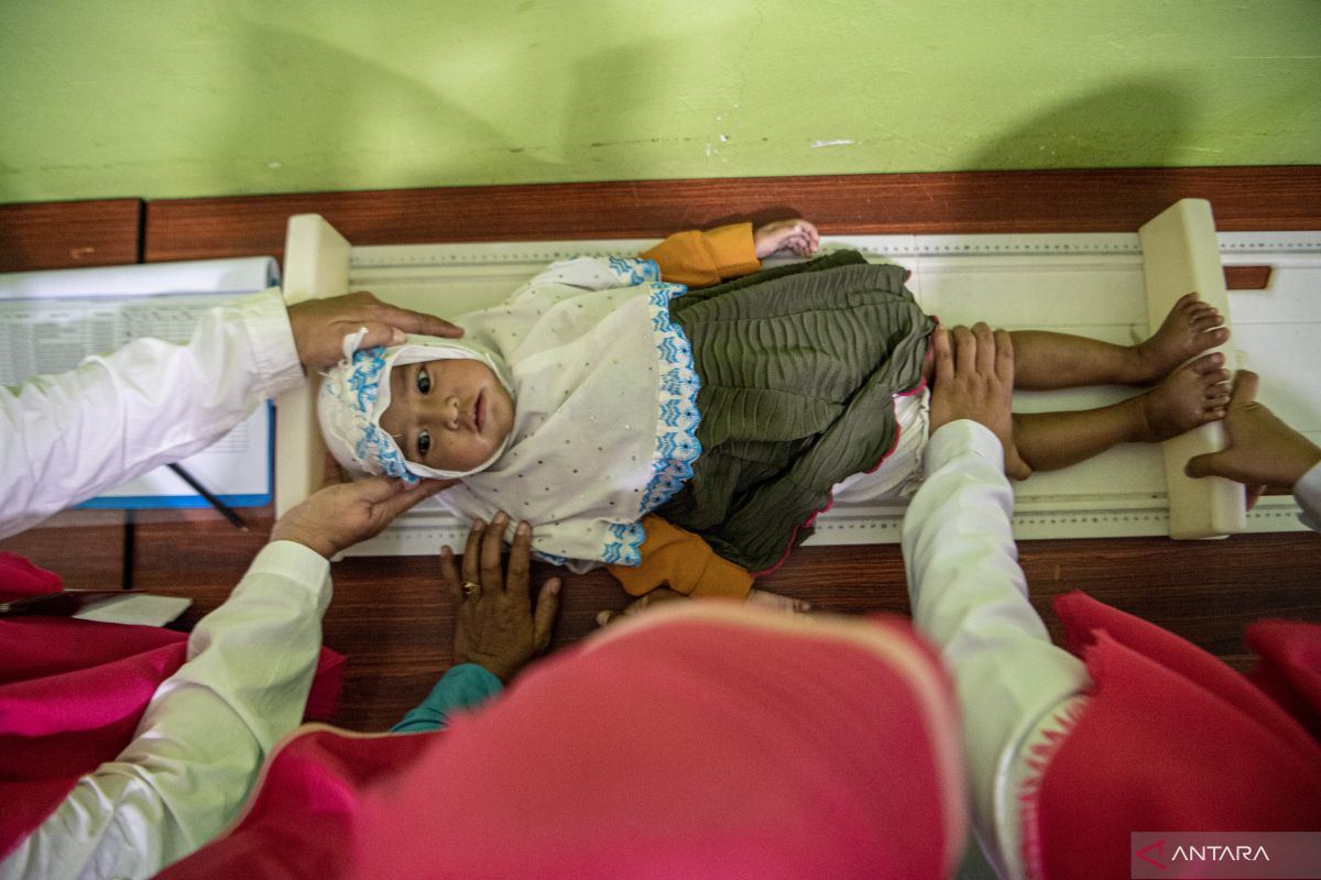 Integrated efforts can help reduce stunting, extreme poverty