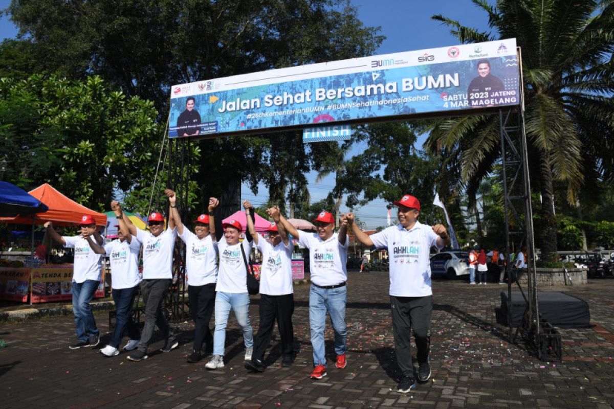 Semen Padang semarakkan Jalan Sehat Bersama BUMN di Magelang