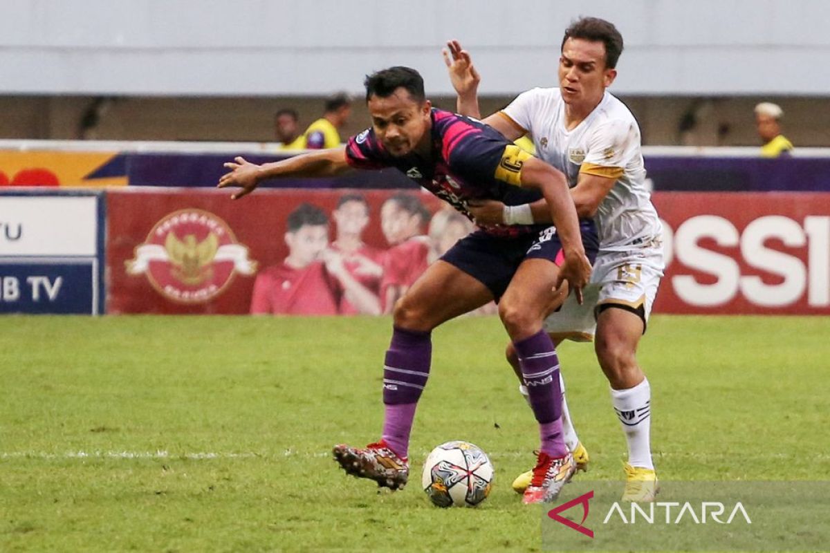 Pelatih Rodrigo belum tahu masa depan bersama Rans Nusantara