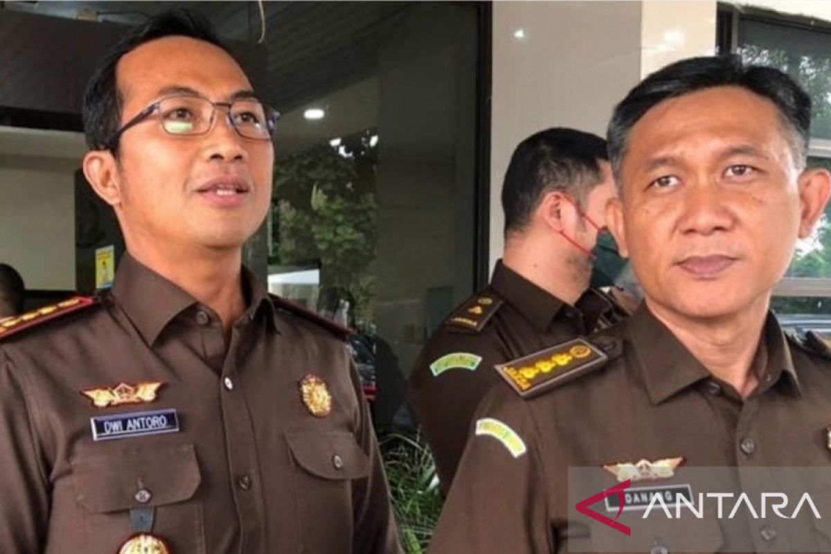 Kejari Jaktim tidak menahan Koordinator KontraS  Haris Azhar dan Fatia