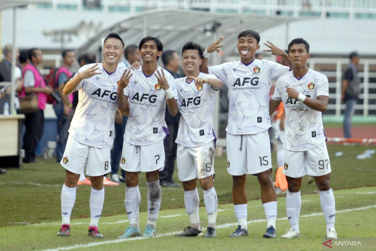 Persik Kediri taklukkan Persib Bandung 2-0