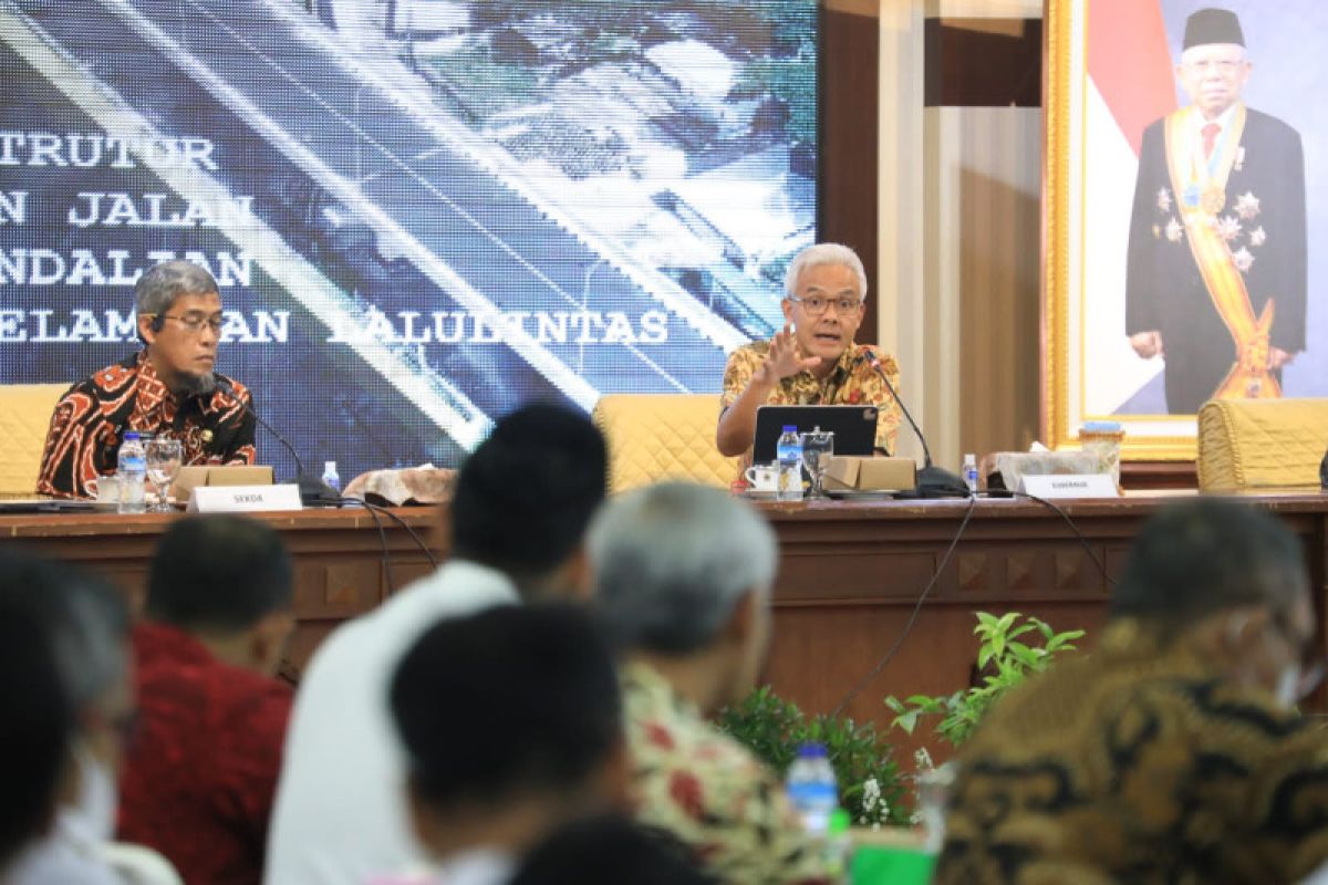 Jumlah aduan meningkat, Ganjar instruksikan optimalisasi APBD untuk perbaikan jalan