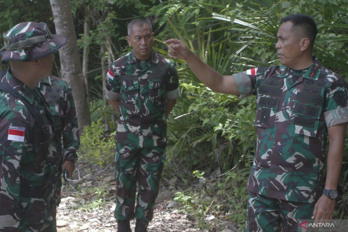 Danrem 161/WS imbau warga Labuan Bajo jaga situasi keamanan jelang KTT ASEAN