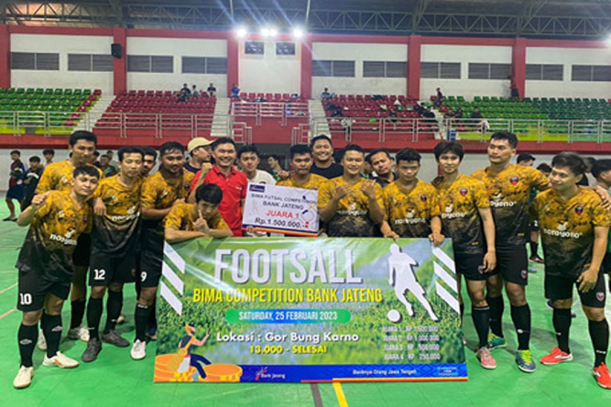 Bank Jateng ajak milenial gemar nabung lewat fun match futsal