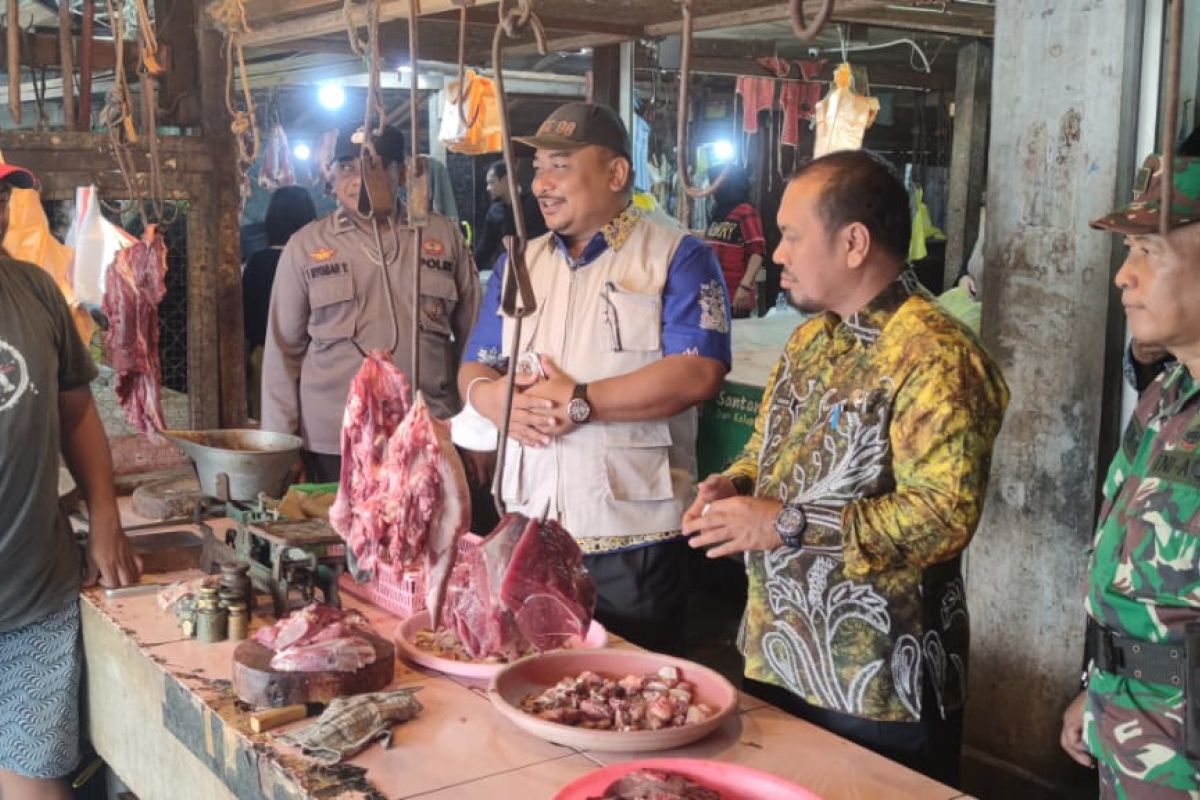 Tim gabungan sidak pasar Palangka Raya cegah penimbunan bapok