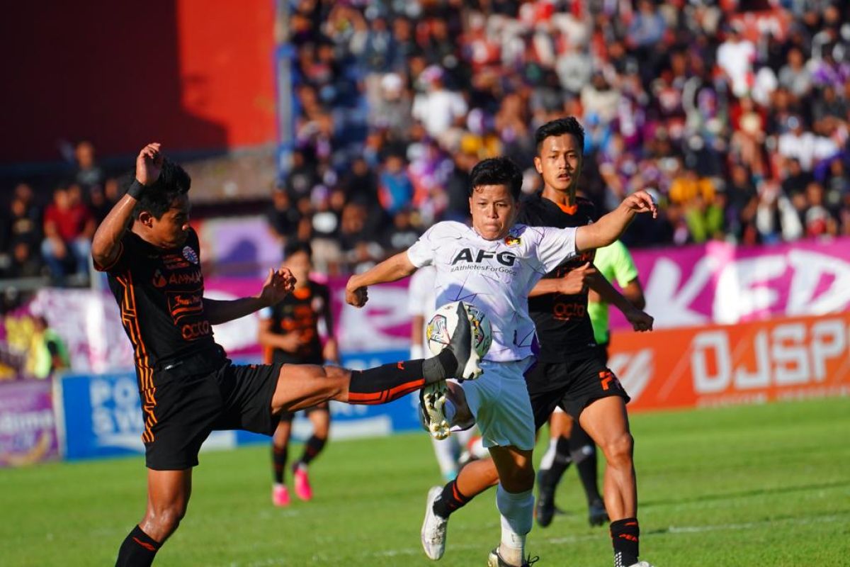 Persik kandaskan Persija Jakarta skor 2-0