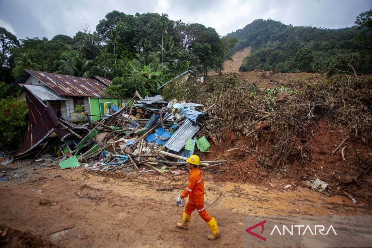 Pemulihan bencana, Kepri analisis dampak tanah longsor Natuna