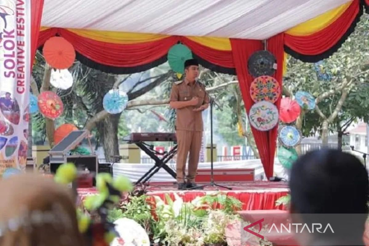 Baznas Kota Solok bedah 28 rumah warga miskin