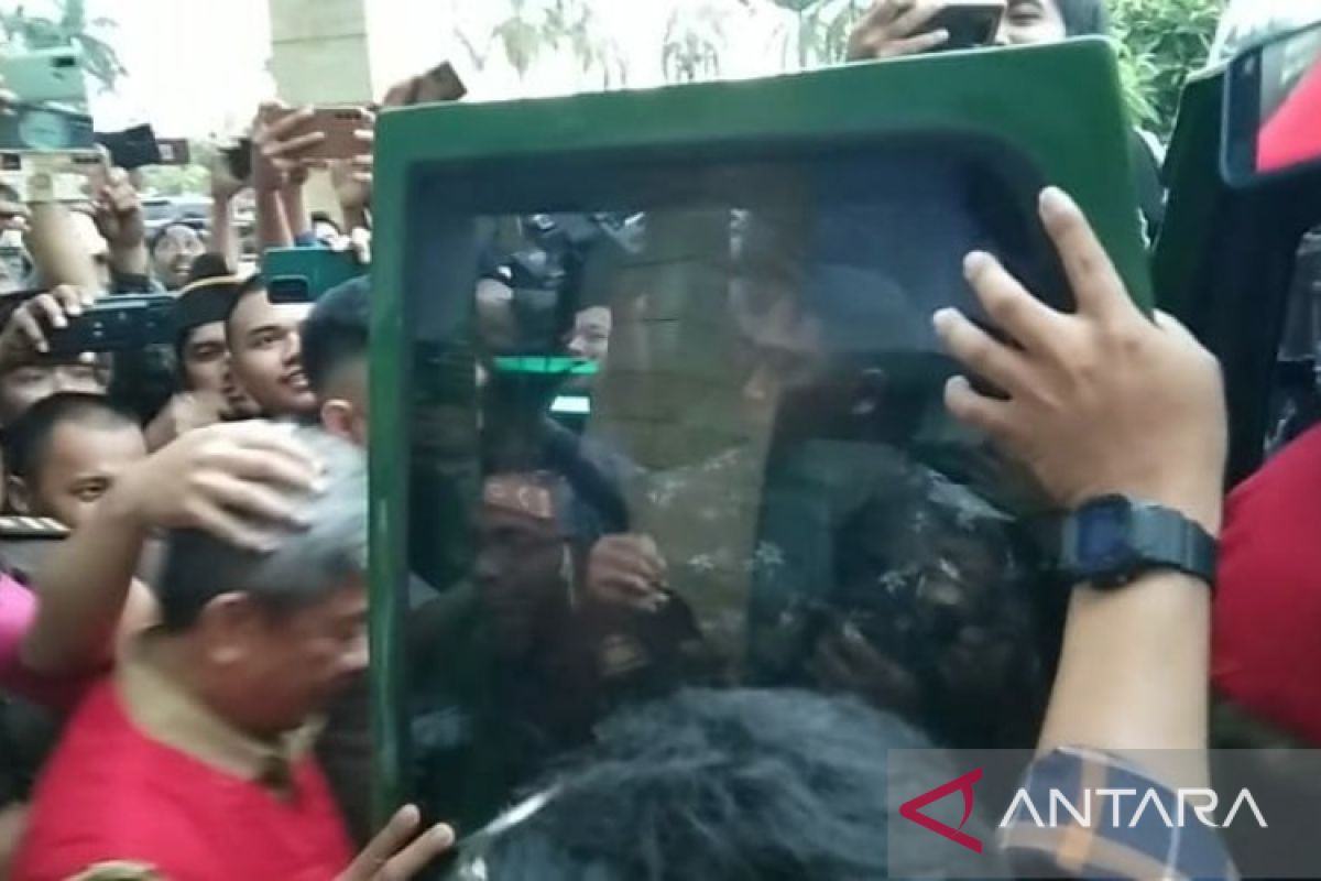 Kejati Sulawesi Tenggara tahan Sekda Kota Kendari usai ditetapkan tersangka