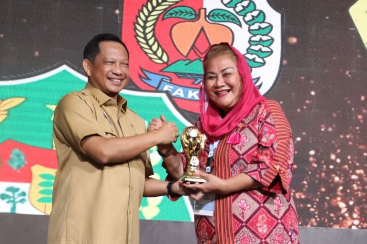 Kota Semarang raih UHC  Award 2023