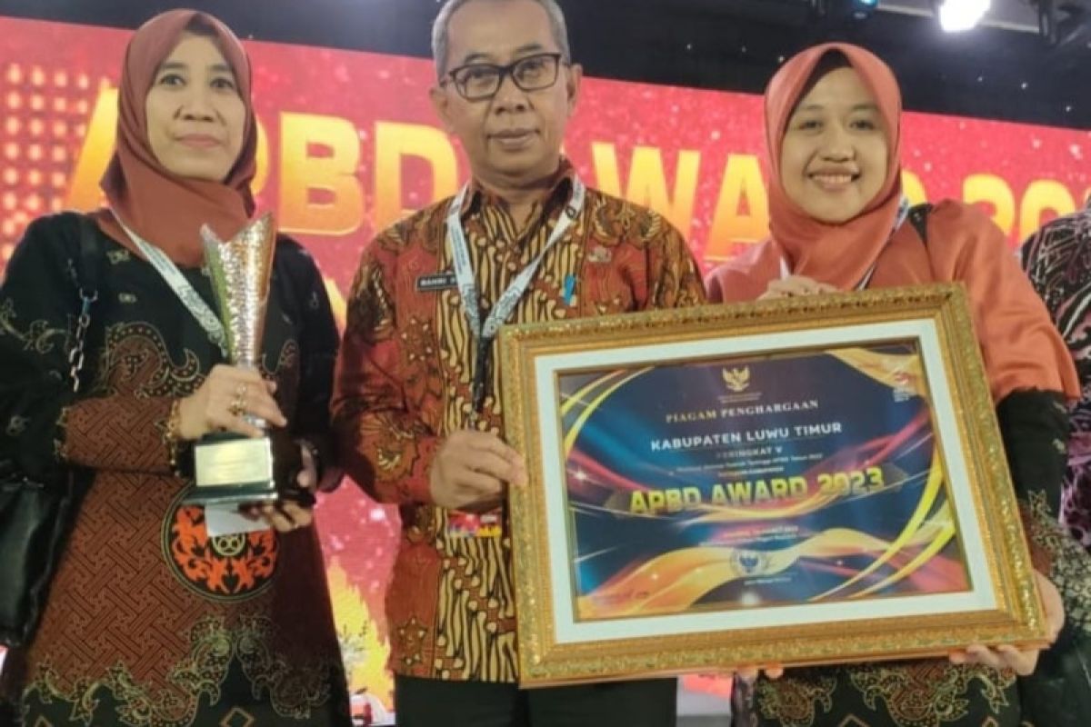 Lutim terima penghargaan APBD Award 2023 Kemendagri